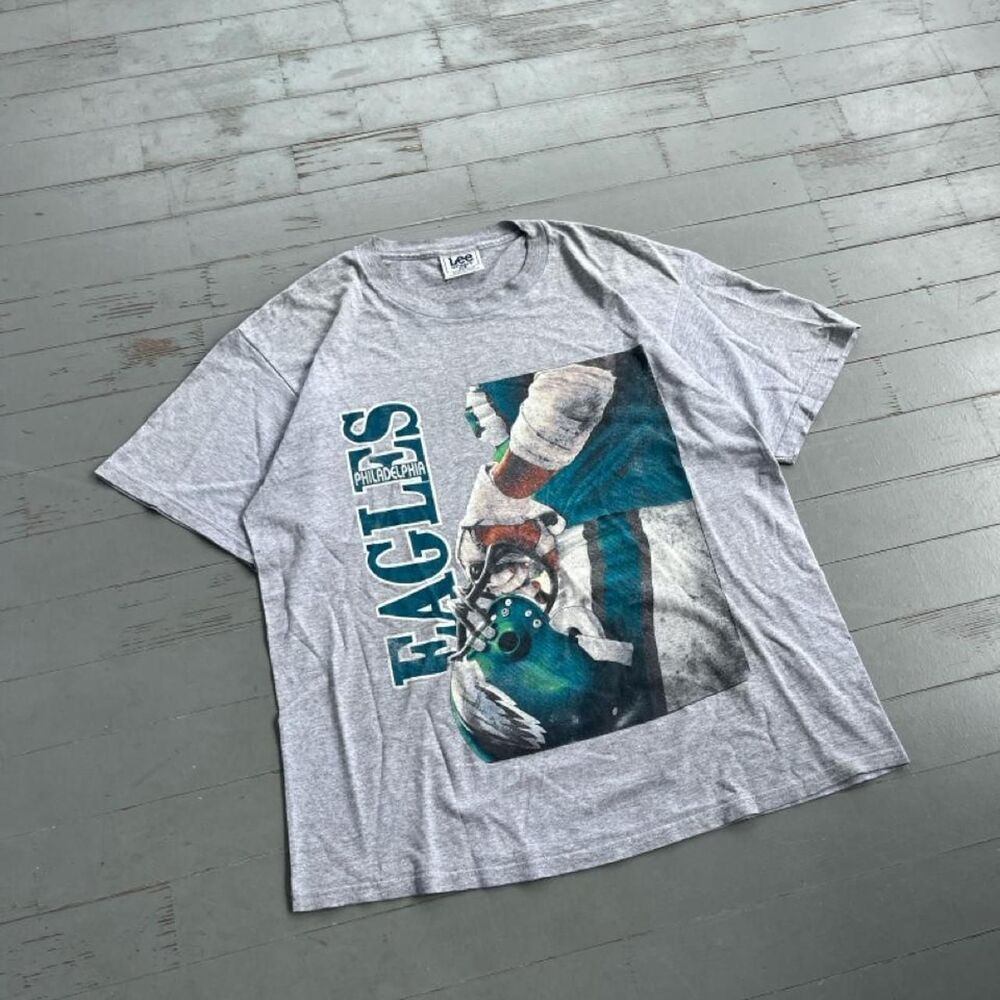 Vintage 1996 Lee Sport Philadelphia Eagles Graphic Football Tee Shirt